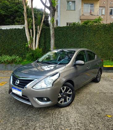 NISSAN VERSA 1.6 16V FLEXSTART V-DRIVE PREMIUM XTRONIC NISSAN VERSA 1.6 16V FLEXSTART V-DRIVE PREMIUM XTRONIC